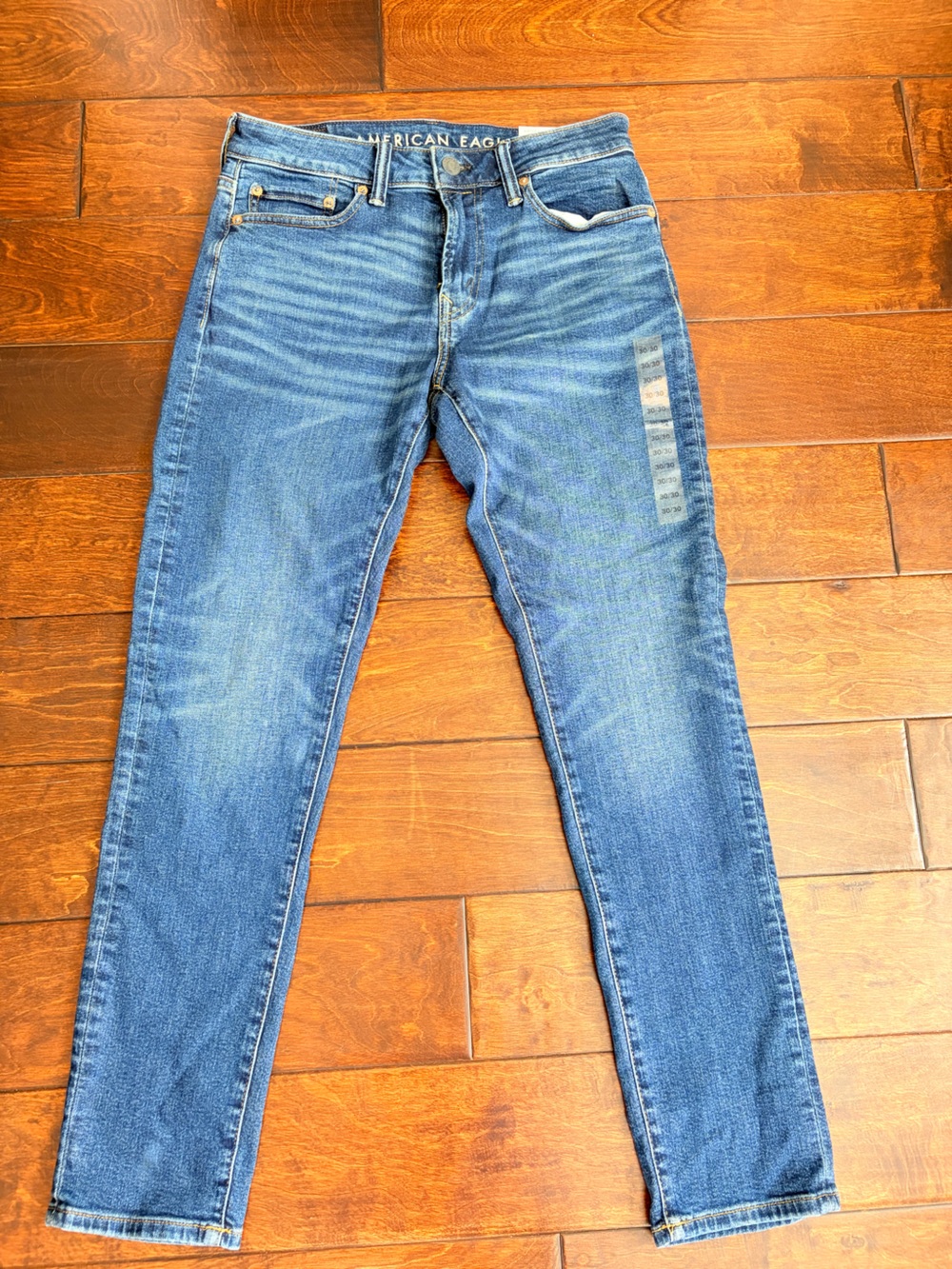 American Eagle Outfitters Men's Medium Wash Slim Straight Jeans